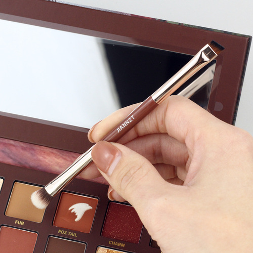 Diary Animal Eyeshadow Palette Same Style Double-ended Eyeshadow Brush Oblique Eyebrow Brush Blade Eyeliner Brush Spare Portable