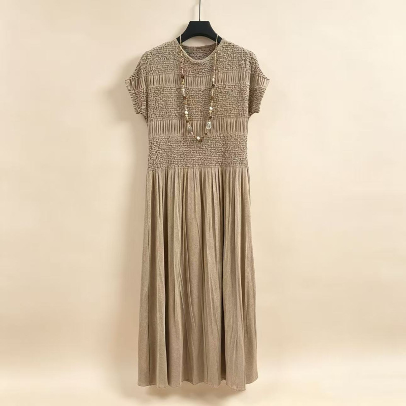 Simple Pleated Dress for Women, Round Neck, Short Sleeves, Waist-Cinching, Slimming, Versatile Mid-Length Dress