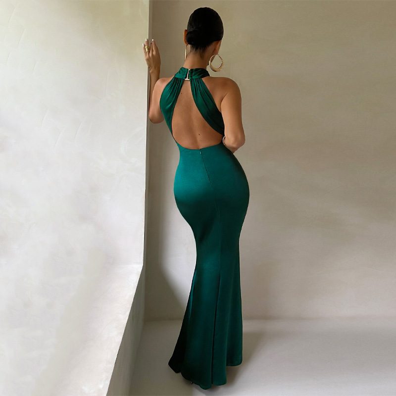 Solid Color Slim Sleeveless Hanging Neck Backless Prom Dress NSYOM112046