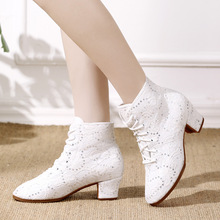 ��������ЬŮʿ�����赸Ьܛ�׏V����Ьţ��׽��x��ЬŮЬ�ļ���