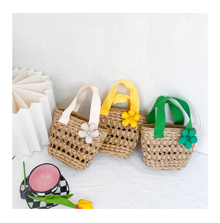 Kid's Small Spring&summer Straw Solid Color Cute Flowers Bucket Open Straw Bag display picture 4