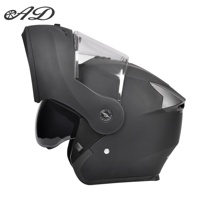 AD casco de motocicleta eléctrica para hombres y mujeres cuatro estaciones locomotora 3C certificado casco de seguridad casco de luz trasera LED casco completo