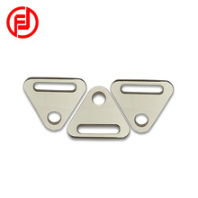 新款锌合金三角扣金属宠物箱包五金配件A字片三角片厂家直销