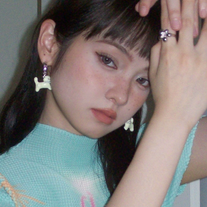 1 Pair Irregular Dog Cartoon Style Resin Copper Rhinestones Plating Ear Hook display picture 5