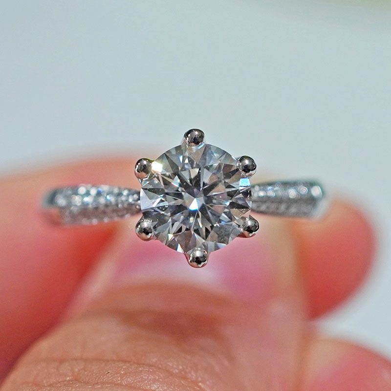 PT950铂金培育钻石戒指女士婚求婚星耀围镶|ms