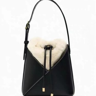 Z�ҿ羳����Ů2023�¿�߼���ë�q���ڰ���ɫ����Ƥ��Ч���μ��