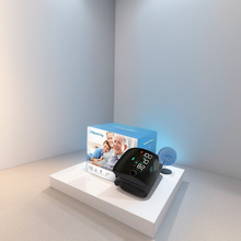 现货血压计腕式电子血压测量仪语音血压仪智能触屏外贸血压计家用