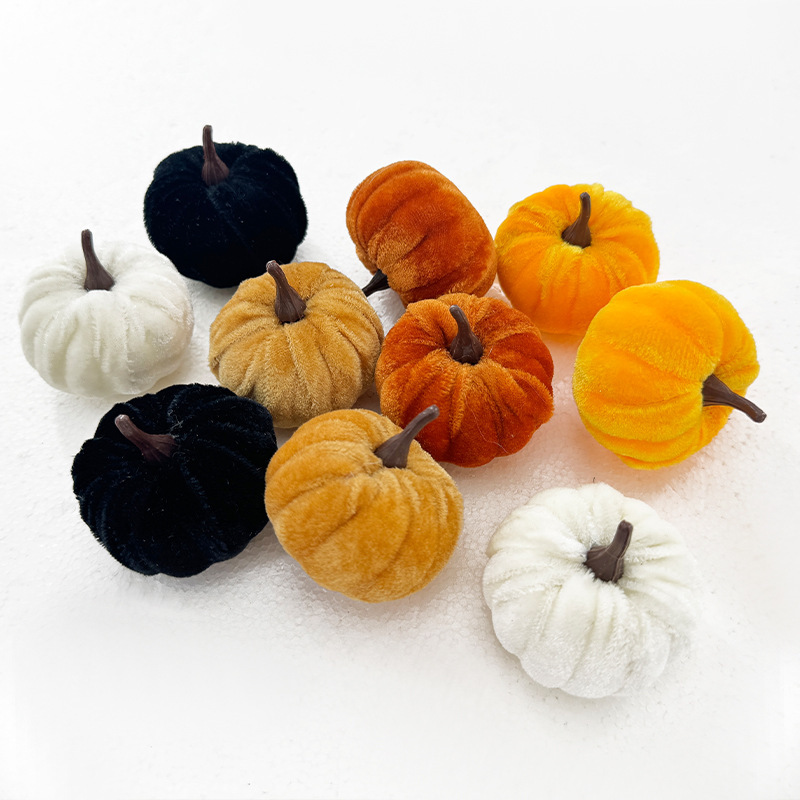 Cross-border simulation of the same flannel pumpkin decorative ornaments Halloween Thanksgiving colorful cloth pumpkin model wholesale