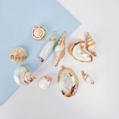 純白の金メッキ天然貝殻ペンダントDIYイヤリングジュエリーネックレスアクセサリーペンダントミニマリストライトラグジュアリー