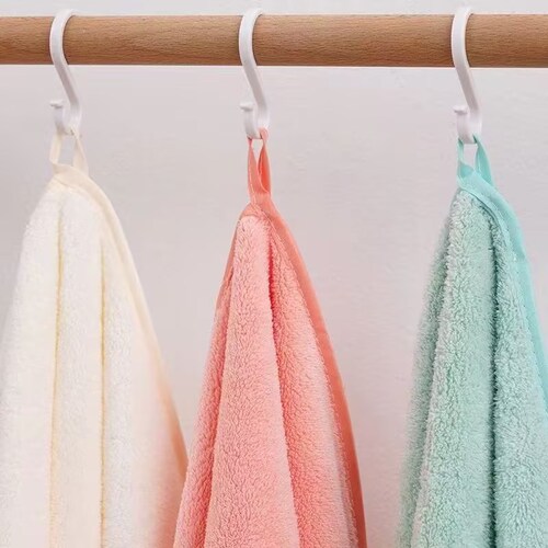 Set of four towels and two bath mats, ultra-fine fiber