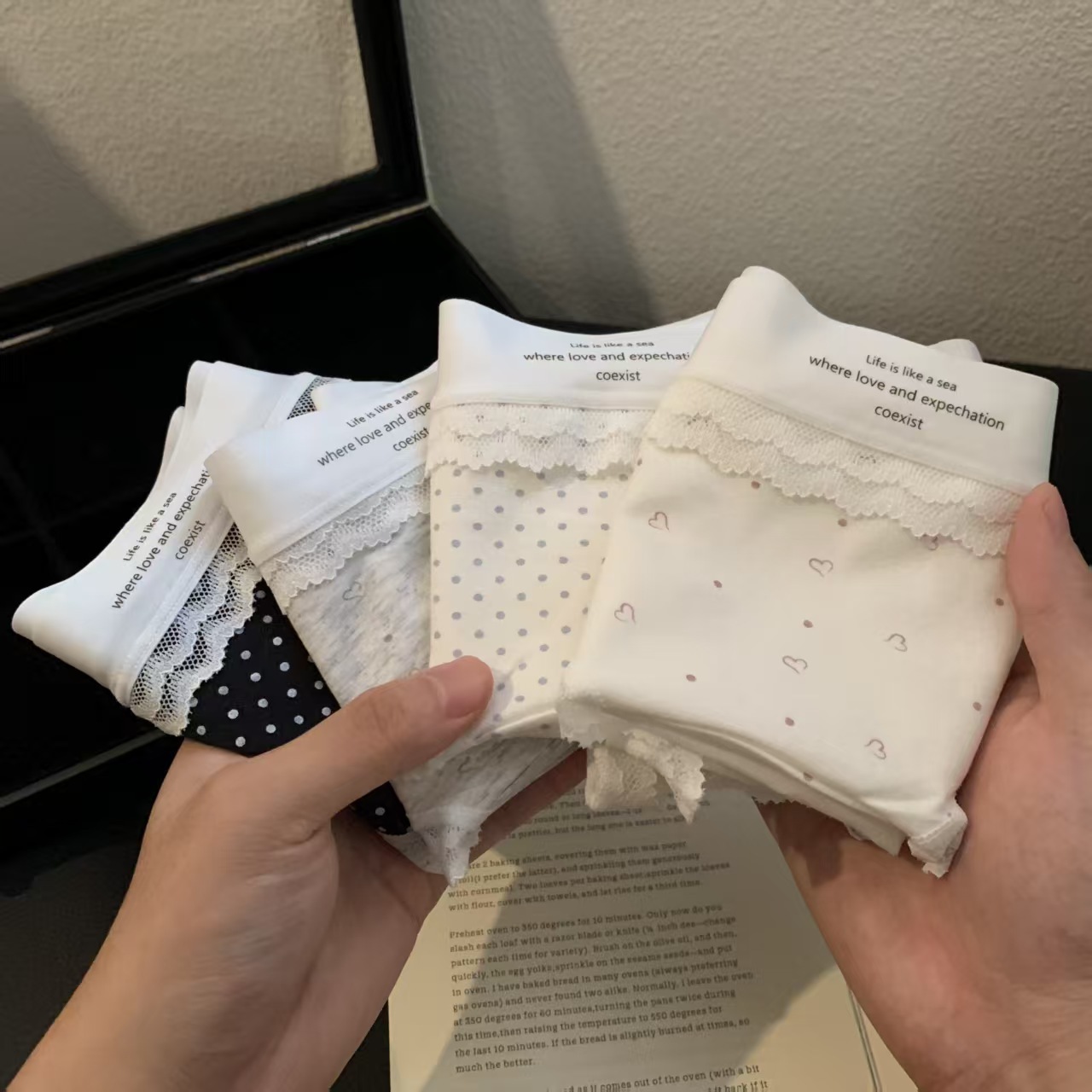 Japanese-Style Pure Cotton Polka Dot Floral Panties for Women 10A Extended Crotch Mid-Waist Hip-Hugging Cute Ladies' Briefs