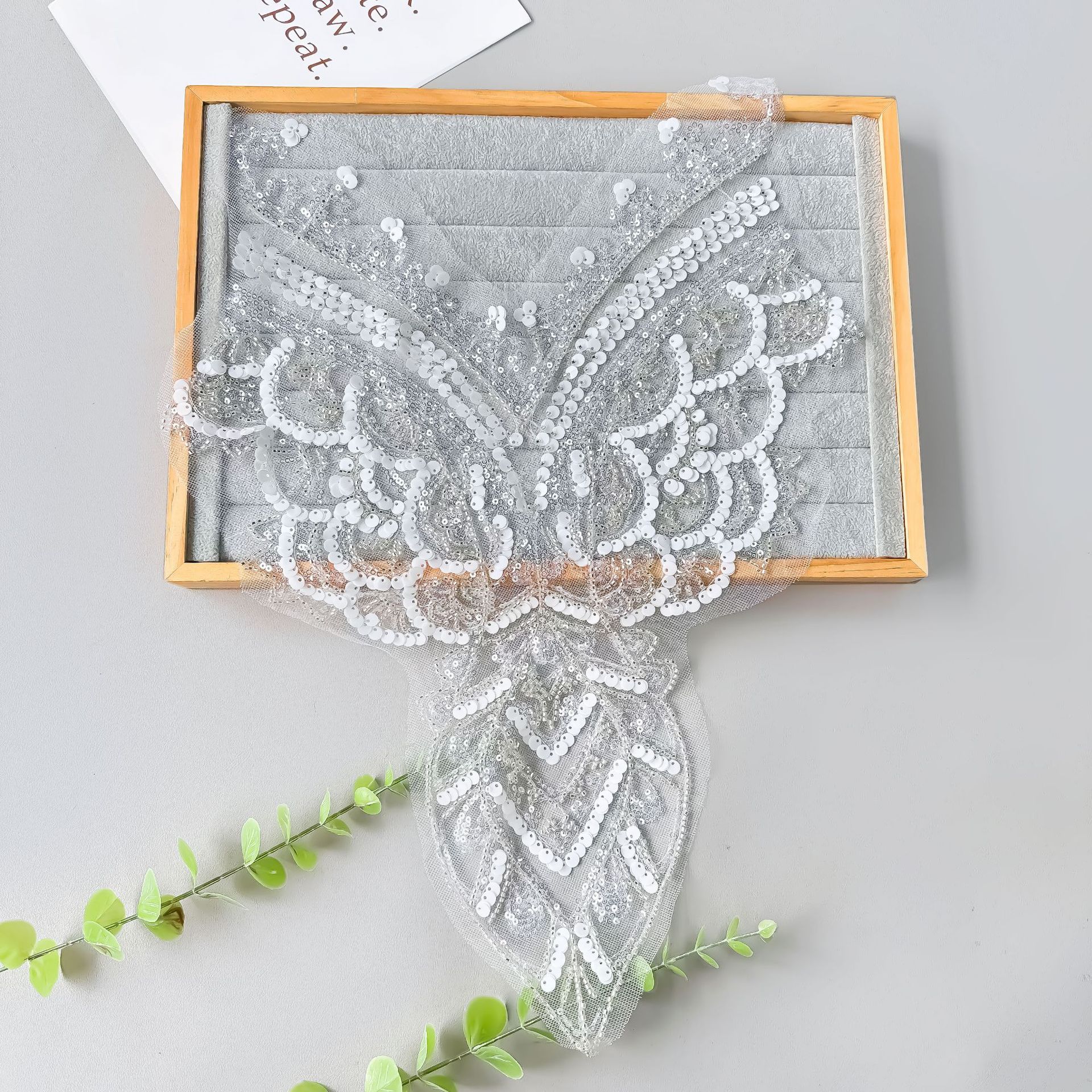 Nuevos bordados de perlas bordados de encaje esquinilla de arroz perlas vestido de boda vestido accesorios decorativos diy pectoral flor pegatinas image 4