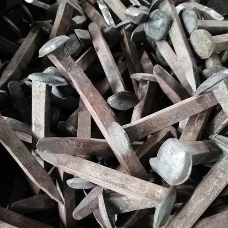 Fabricante de suministro de 12 * 120 clavos de minería ferroviaria 38kg / m de orbita para durmientes