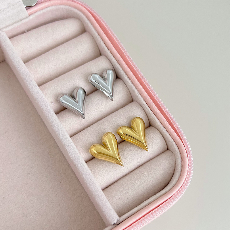 Sweet Heart Shape Heart Metal 304 Stainless Steel No Inlaid 16K Gold Plated White Gold Plated Gold Plated Ear Studs display picture 3