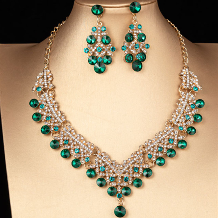 2025 New Bridal Necklace Set Rhinestone Necklace Earrings Two-Piece Set European and American Wedding Cross-Border Accessories