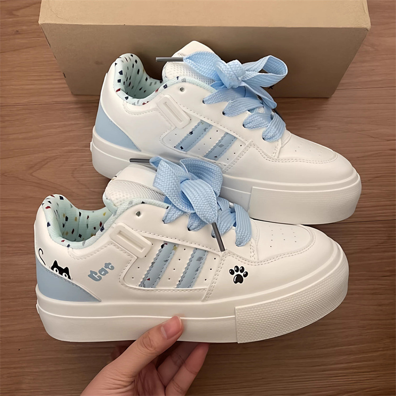 Spring Niche Cute White Shoes for Women, Thick-Soled Student Shoes, 2026 New Style Bread Shoes, Versatile Sports Casual Sneakers Spring Niche Cute White Shoes for Women, Thick-Soled Student Shoes, 2026 New Style Bread Shoes, Versatile Sports Casual Sneakers