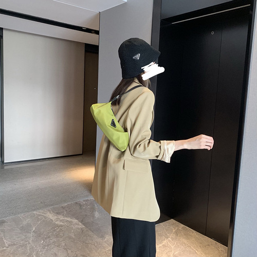 Summer  New Leisure Underarm Bag for Women, Simple Oxford Cloth Single Shoulder Bag, Croissant Bag, Crossbody and Hand-held Bag, Wholesale