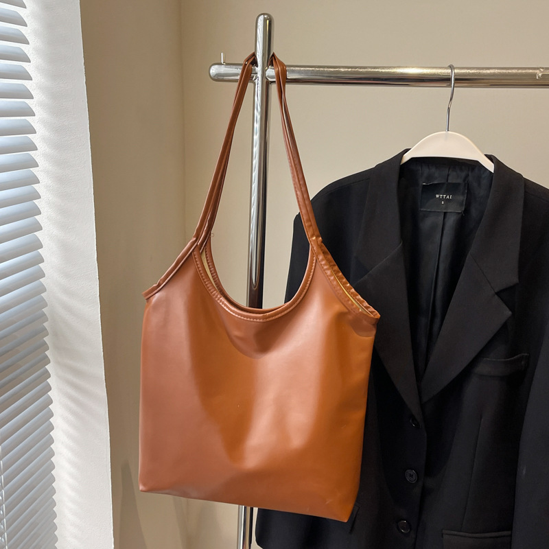 2024 nuevo bolso de mujer, bolso de hombro de alta capacidad, bolso retro de invierno, moda para mujeres