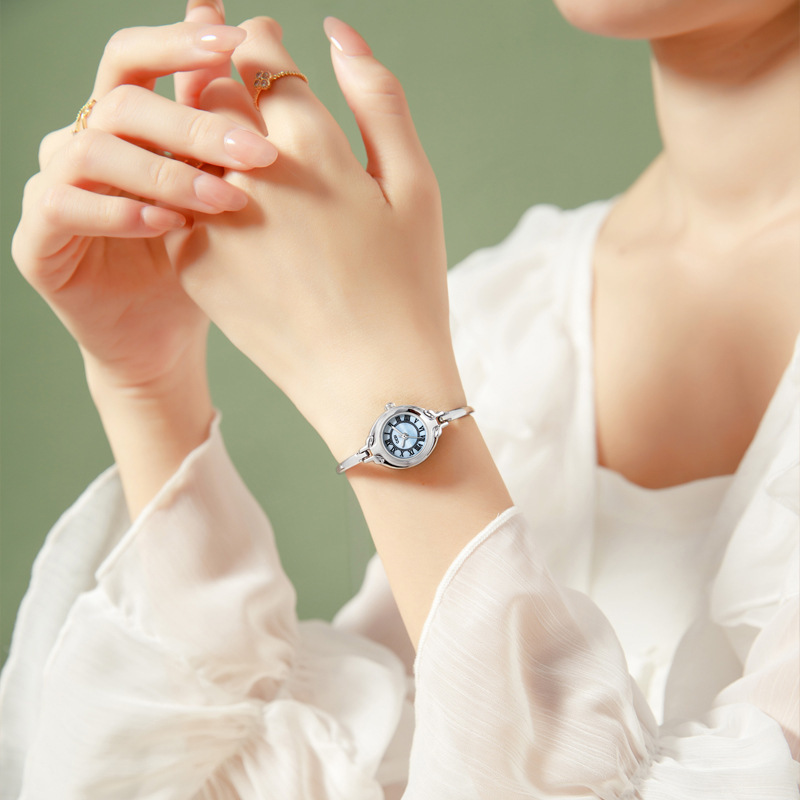 Orologio al quarzo da donna Goldie Niche, di alta qualità, compatto e con cinturino sottile, stile bracciale, semplice e di alto valore_voghion.com