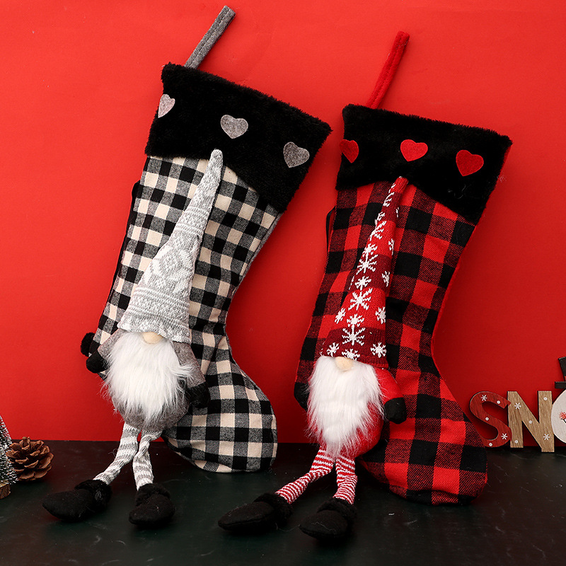 Cross-border Christmas decorations plaid love hanging legs Christmas socks Santa Claus decorative socks pendants creative handmade
