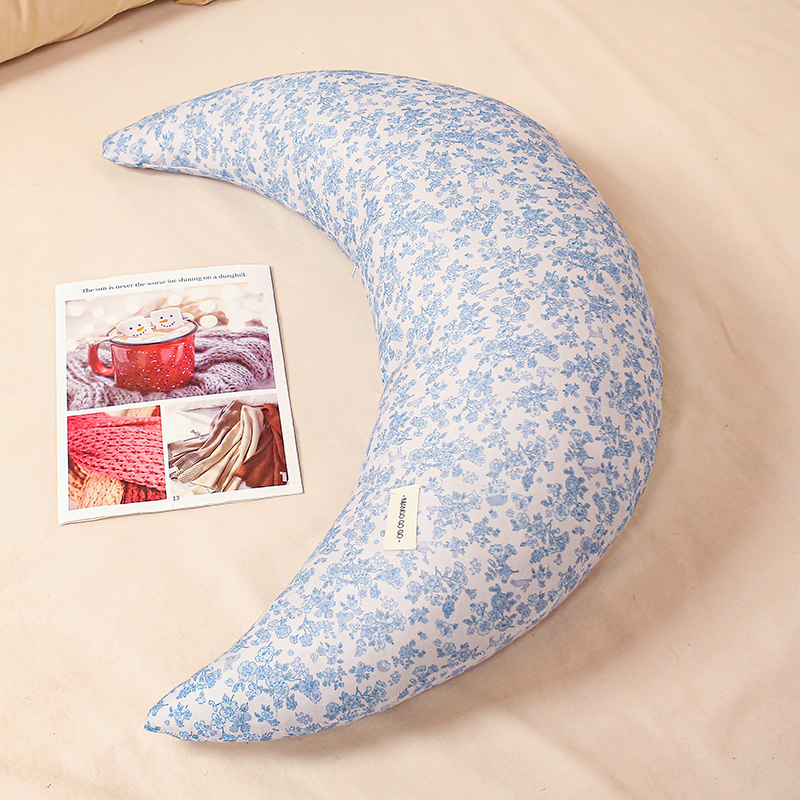 Almohada en Forma de Luna para Piernas de Peluche image 9