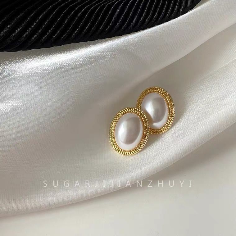 14g Weight Artificial Gemstones Inlay Material Ear Studs Classification 1 Pair Simple Style Oval Metal Plating Inlay Artificial Gemstones Women's Ear Studs