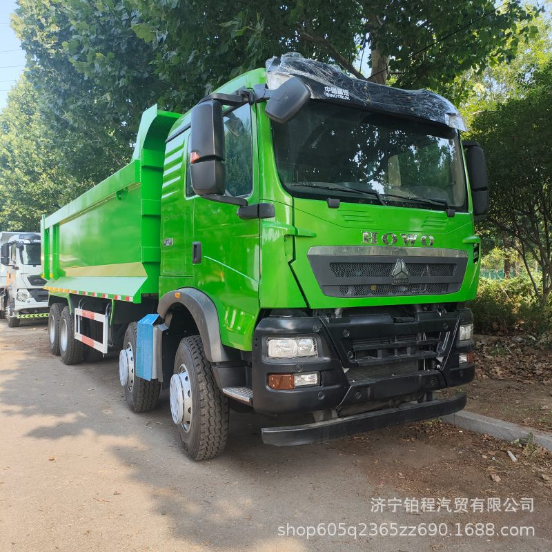 Cross-border Shaanqi rear eight-wheel engineering vehicle is manufacturing a new Shacman 380-horsepower 6*4 dump truck
