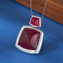 轻奢冷淡风方形切面红刚玉毛衣项链女s925银夸张小众个性设计吊坠
