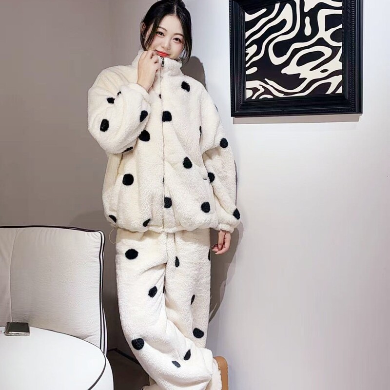 Coral Fleece Pajamas for Women, Thickened Winter Fleece Couple Set, Autumn and Winter Loungewear for Women, Can Be Worn Outside, Warm Robe