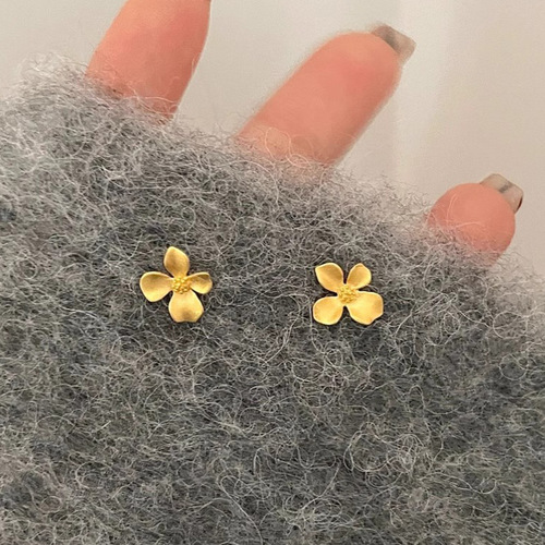 3D Gardenia Earrings for Women - Fresh and Natural Country Style Daily Fashion Ear Accessories - Versatile and Unique Design for Easy Piercing