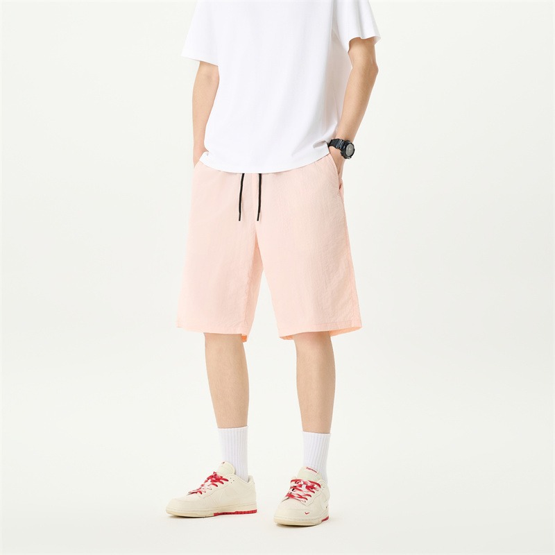 Camisas y menos ropa pantalones cortos casuales de verano seda de hielo para hombres, transpirable y de secado rápido, pantalones de cinco puntos sueltos para correr en deportes callejeros fritos