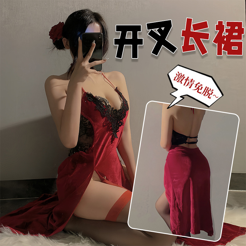 Su's New Model of Cinnabar Mole Deep V Velvet Nightdress, Sexy Lingerie with High Slit and Exposed Hips, No Need to Take Off