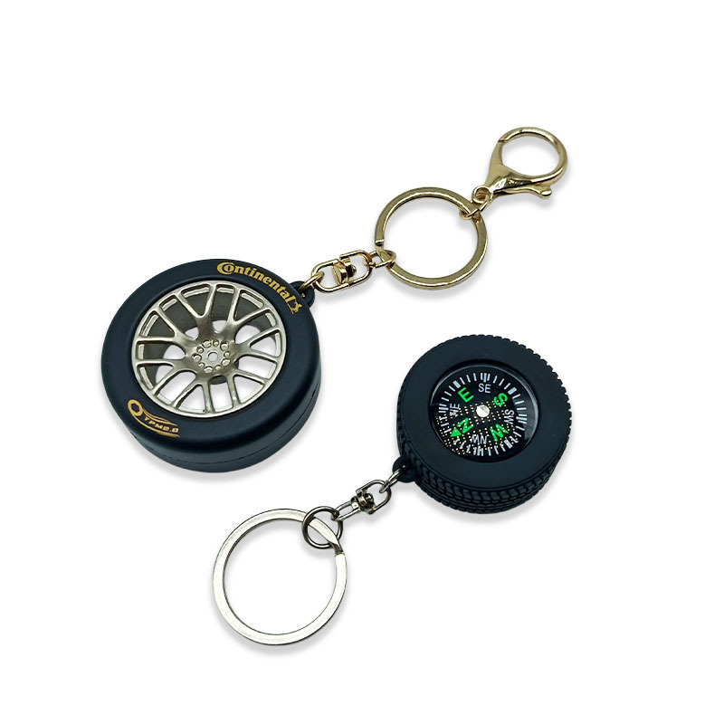 Neumáticos de automóviles llavero de PVC DIY pegamento suave llave colgante personalizado aleación de zinc creativo pequeño regalo recuerdos