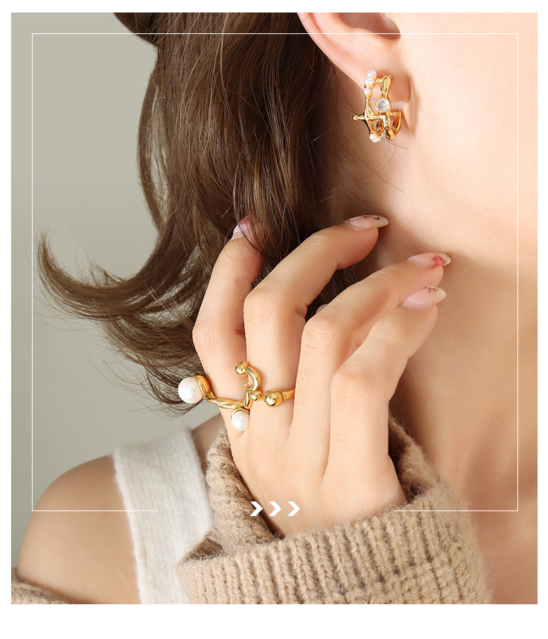 Fashion Geometric Brass Plating Artificial Pearls Zircon Earrings 1 Pair