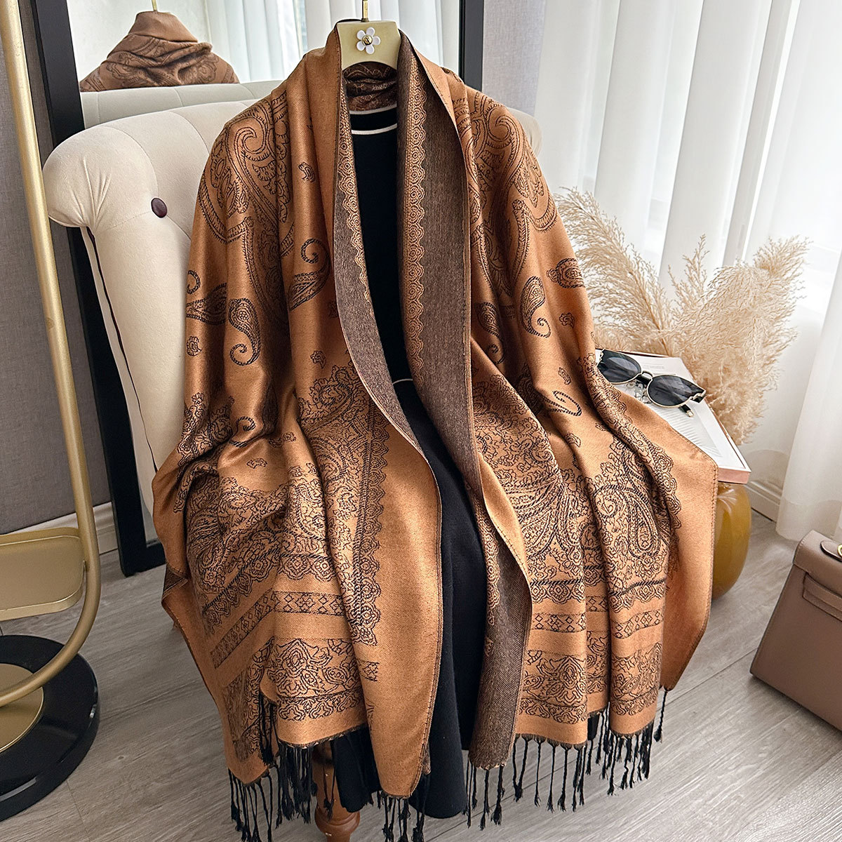 demi-season double-sided winter thin scarf made of faux fur