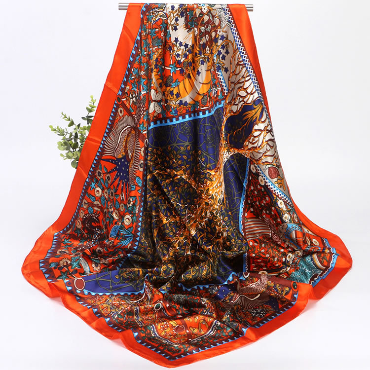 Foulard in seta da donna chic quadrato per capelli e collo_voghion.com