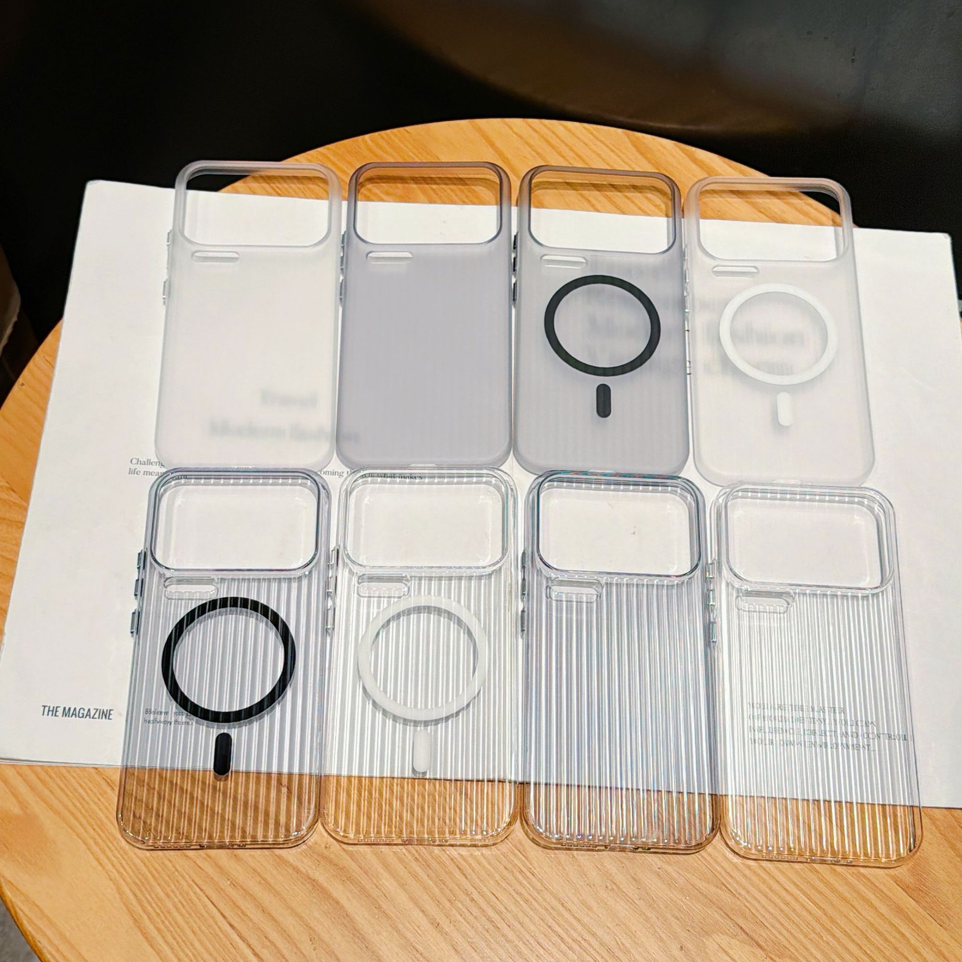 Aplicable a Xiaomi 17pro ondulado de absorción magnética teléfono móvil de caja dura Xiaomi 15pro / arroz rojo k90 cubierta de caja protectora de PC transparente