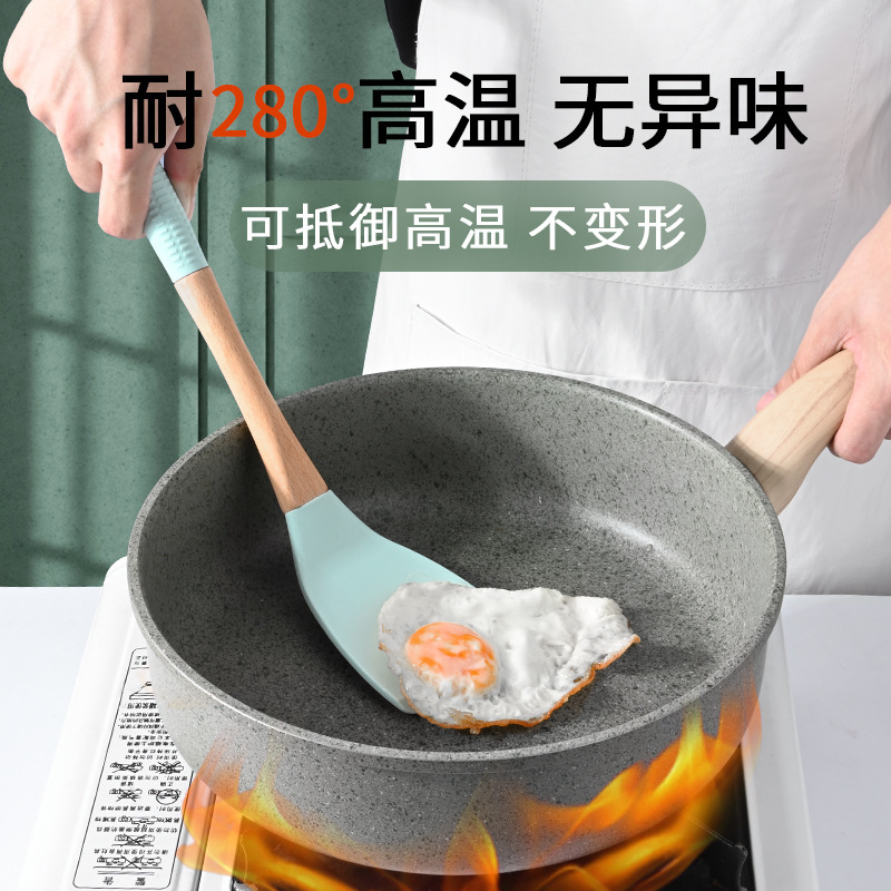 Sopa de cocina, cucharas de cocina