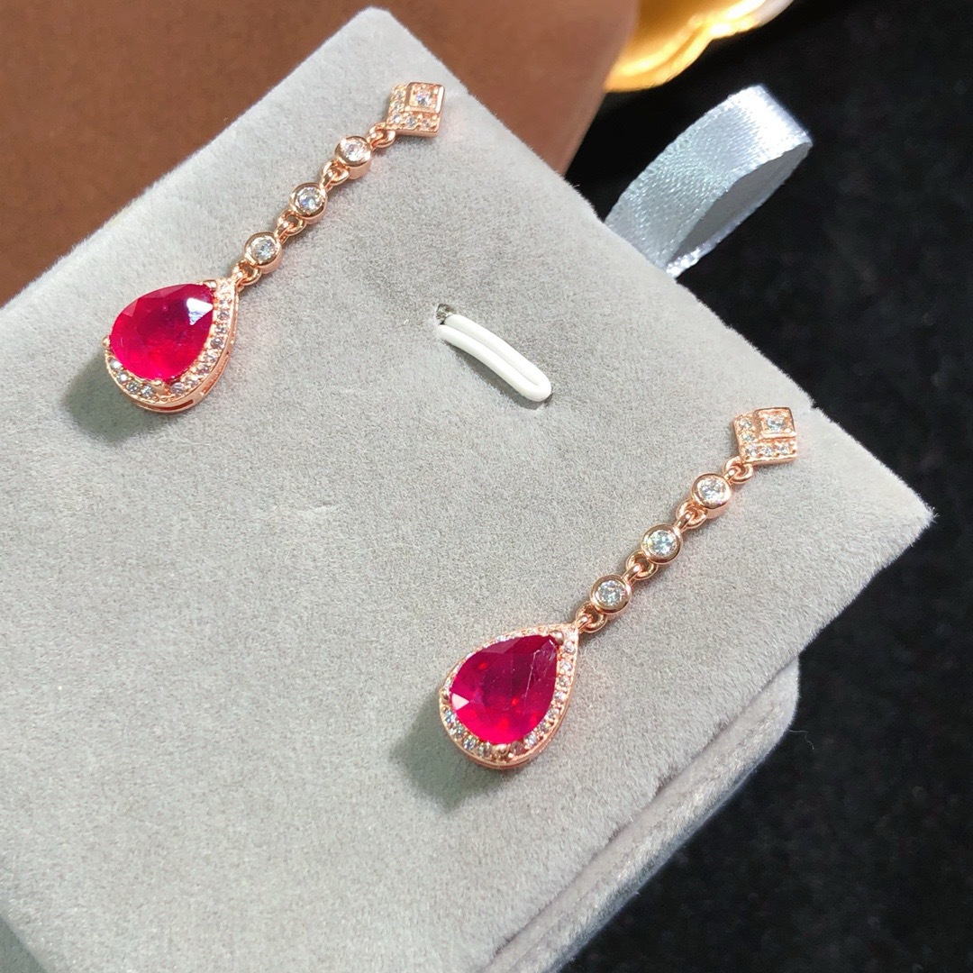 Ruby Earrings: Premium ruby, main stone with ultra-clear crystal measuring 7*9mm, expertly set in s925 silver