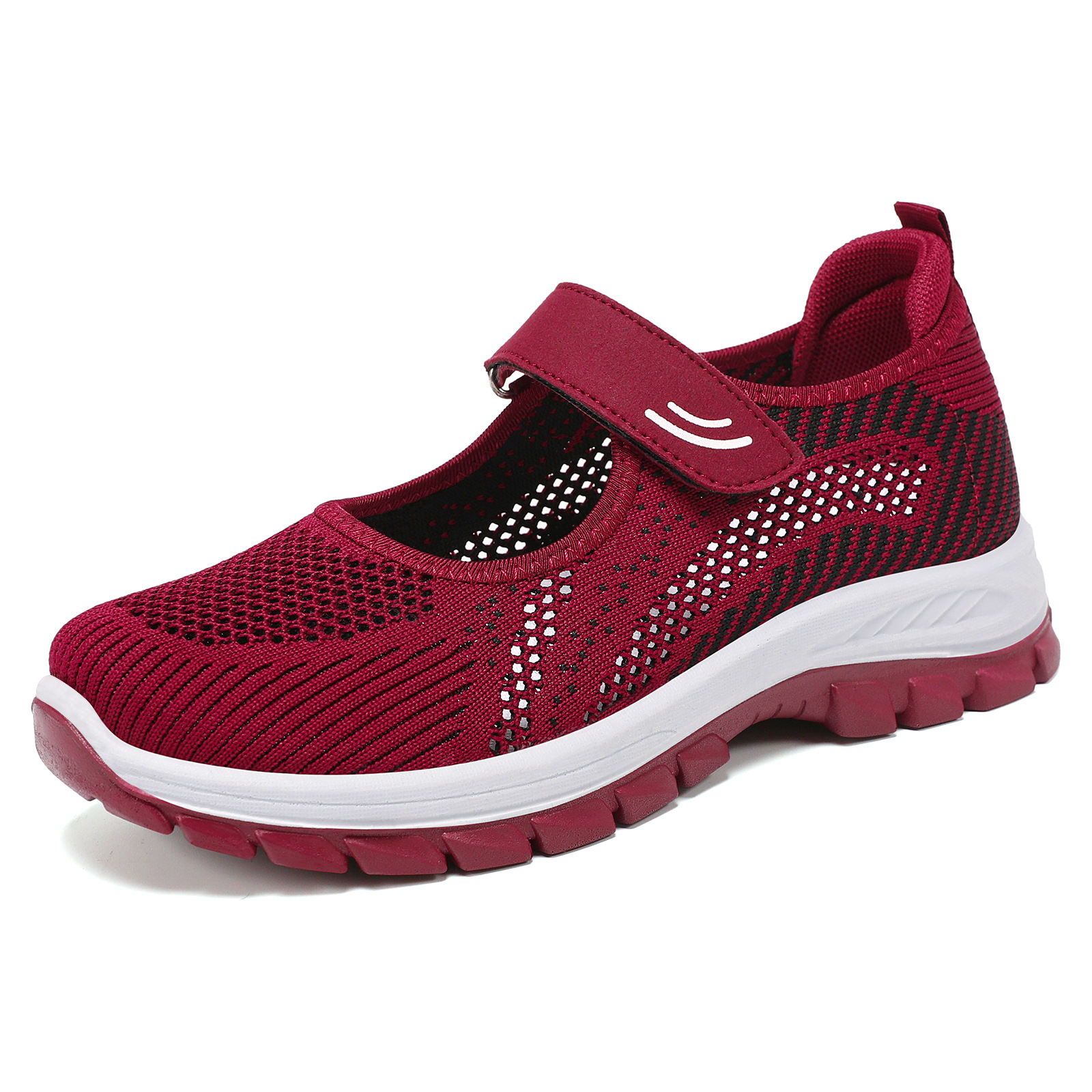 Zapatos de mujer zapatos de moda zapatos de verano 2026 nuevos zapatos de madres de mediana edad suela suave transpirable ocio comercio exterior