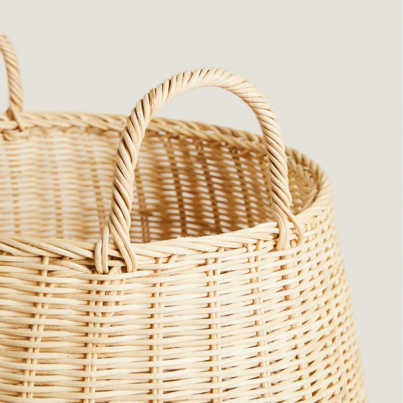 Cesta de almacenamiento redonda de ratán natural estilo americano para juguetes, ropa y artículos diversos, adecuada para ventanas y salas de estar.