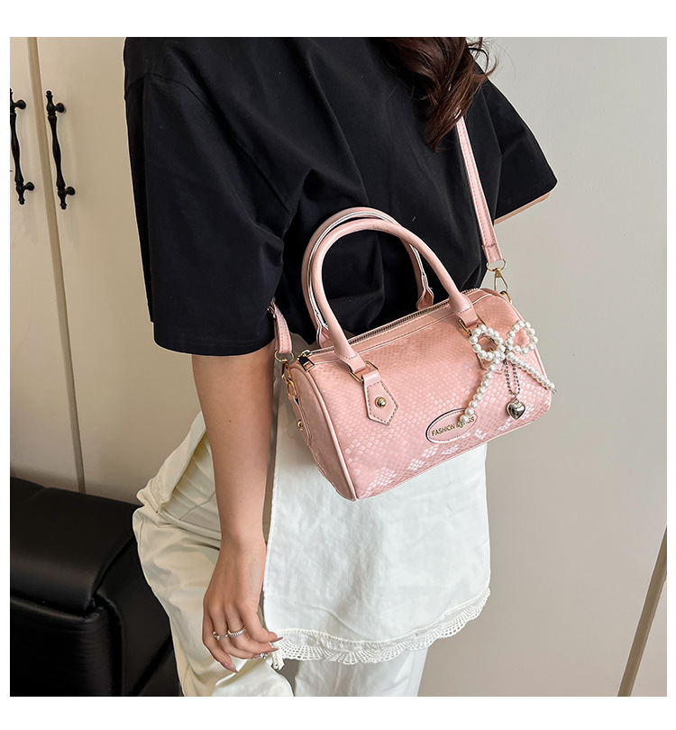 h2uTiviiztSHn2aJjQ1bWpXDj3lHmjGNtOMz