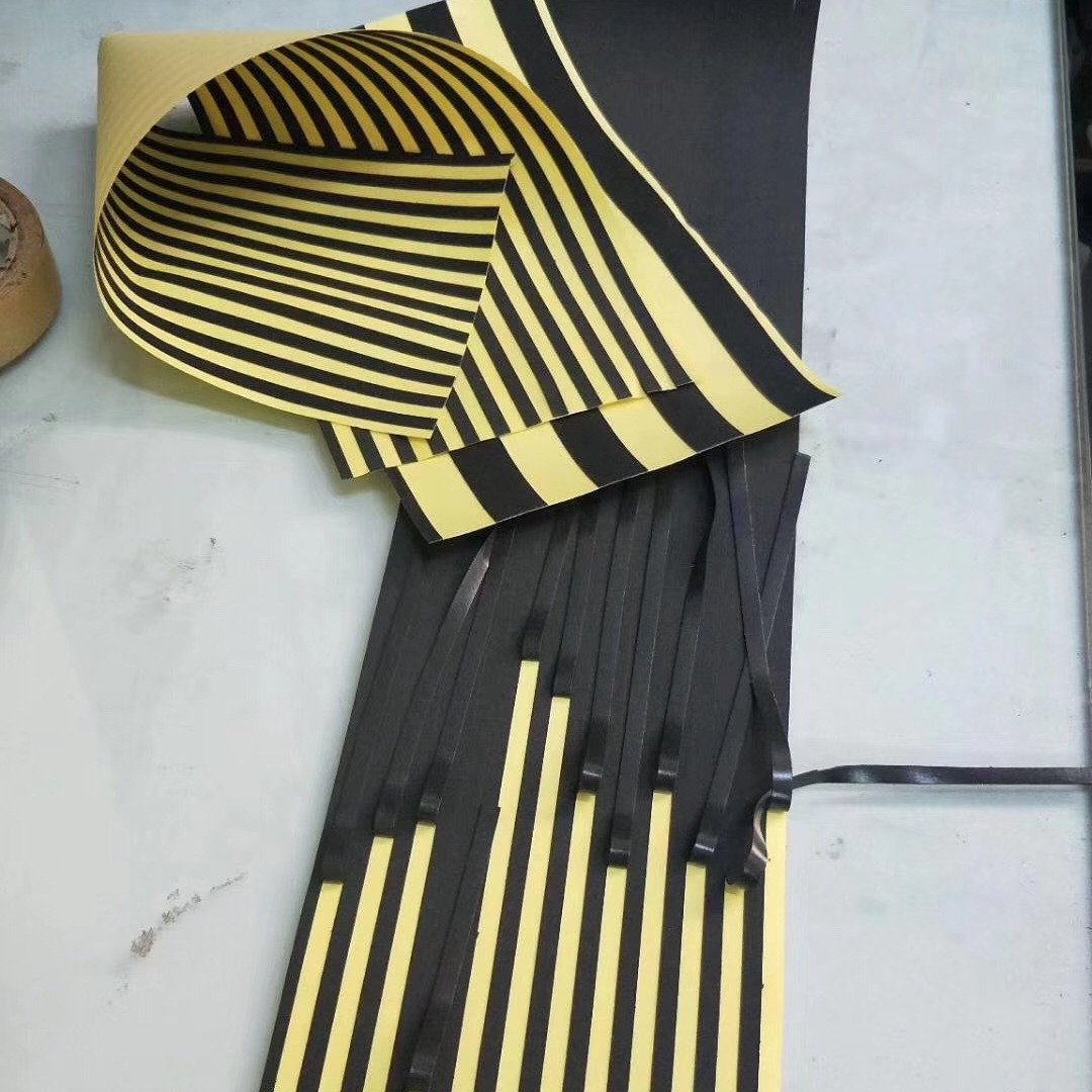 佛山三元乙丙橡胶发泡密封条防水防撞隔音带背胶自粘型电机柜船用