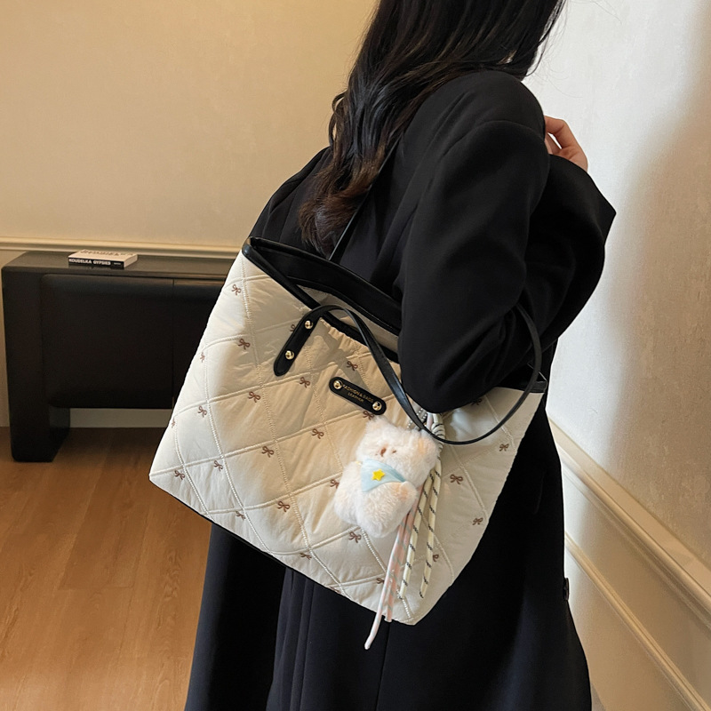 高级感时尚大容量手提托特包女2025秋冬新款单肩包刺绣通勤腋下包|undefined
