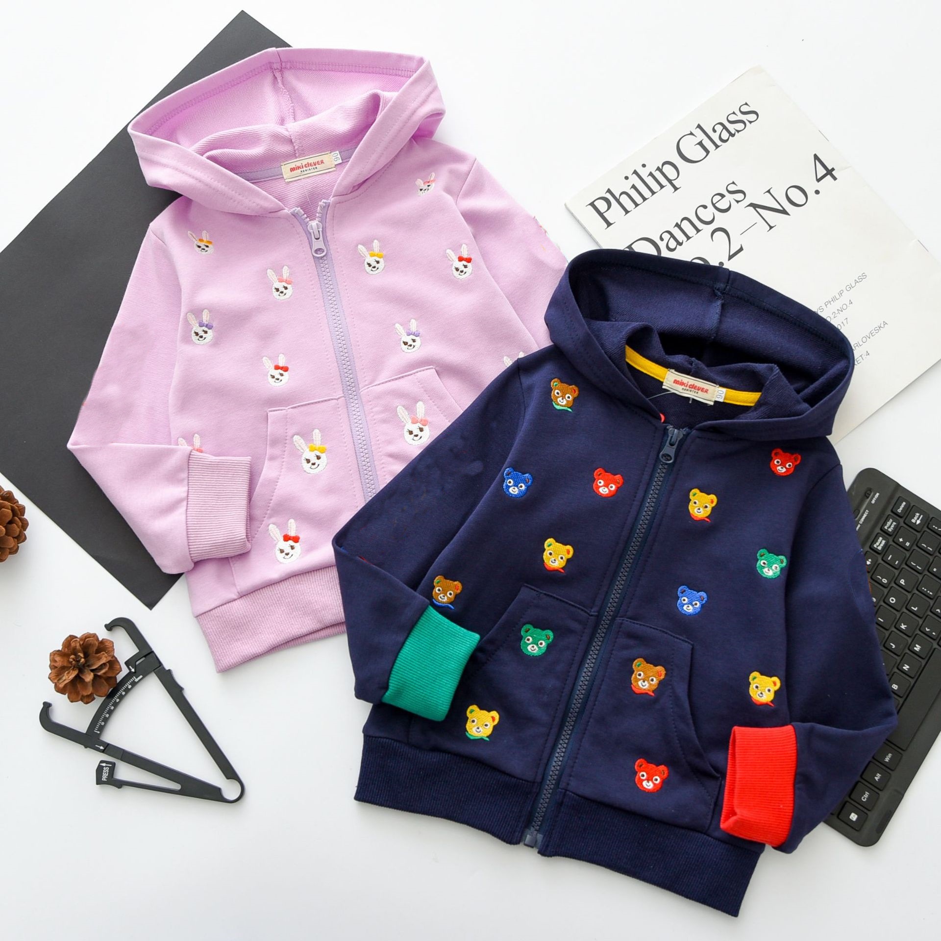 即墨童装批发24春新款日系男女童可爱小熊小兔袖针织开衫3175