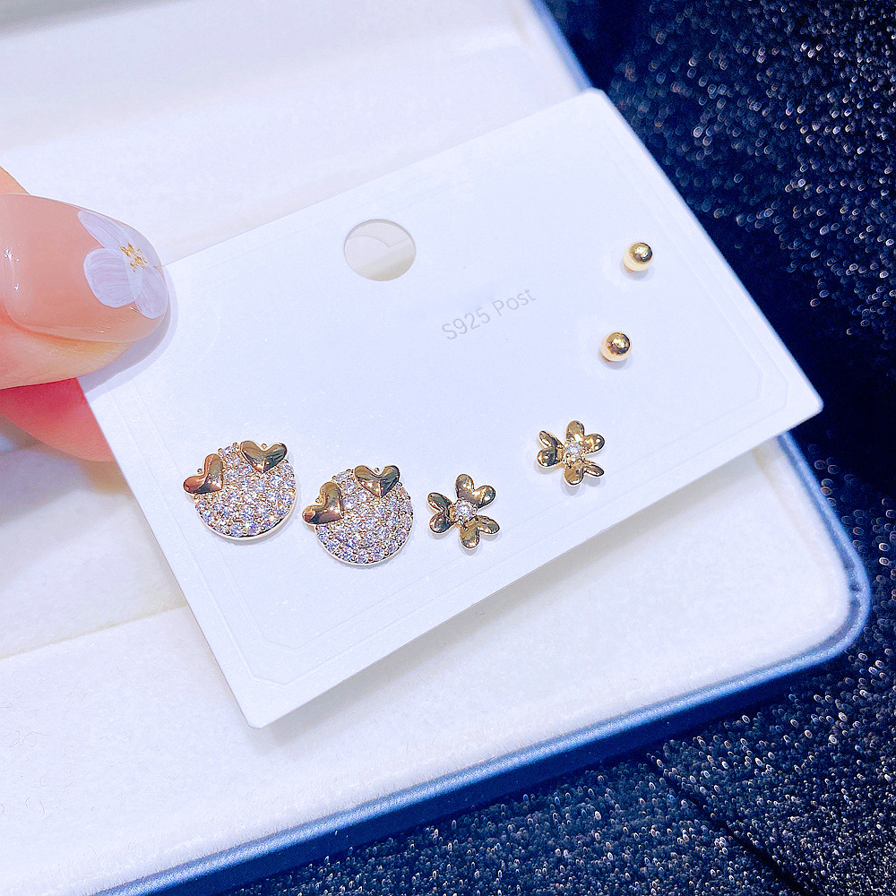 Fashion Heart Shape Flower Copper Ear Studs Inlay Artificial Gemstones Copper Earrings