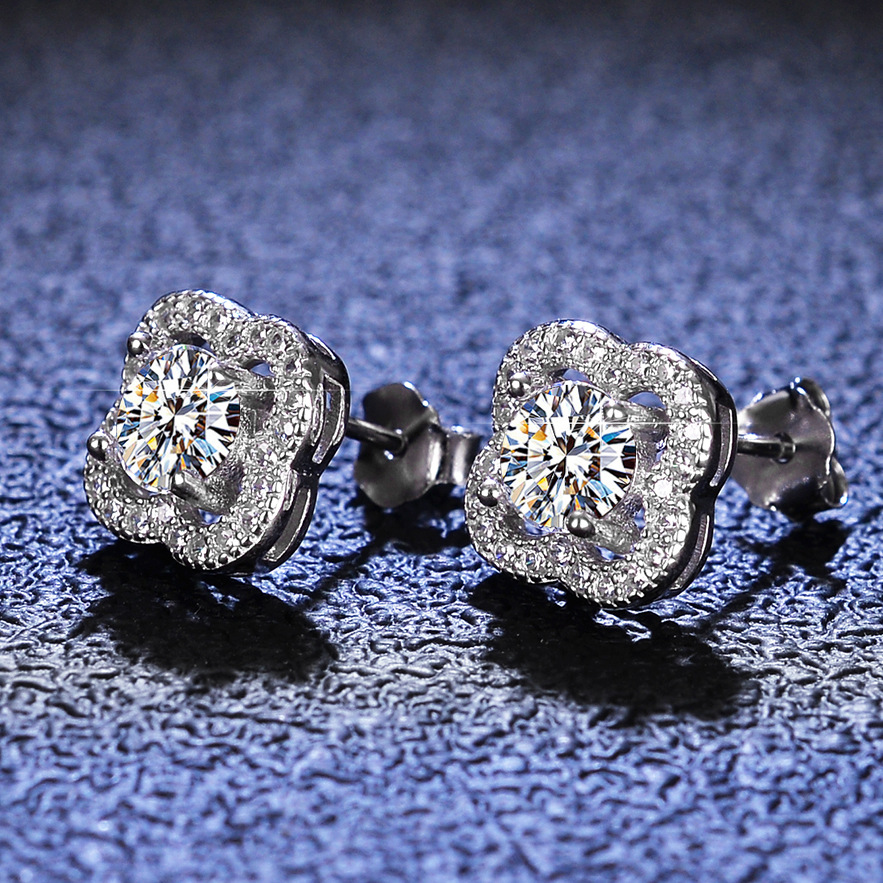 Simple Style Flower Sterling Silver Inlay Moissanite Zircon Ear Studs display picture 2