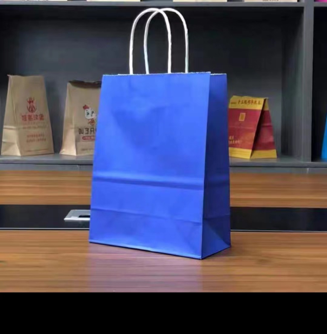 Bolsas de papel kraft, bolsas de mano, envases desechables para té con leche para llevar, bolsas de regalo para compras, en stock, ecológicas y biodegradables.