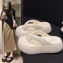 ���ߺ��������Ů���ļ�2026�¿�r�аٴ�����⴩�A�_ɳ������Ь