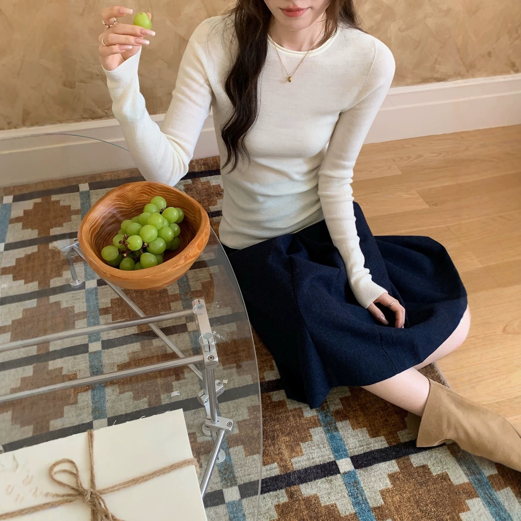 120S Yangzi yarn machine washable worsted wool sweater for women, autumn and winter seamless slim fit round neck four-knit top.